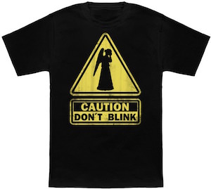 Weeping Angel Caution Don’t Blink Sign T-Shirt